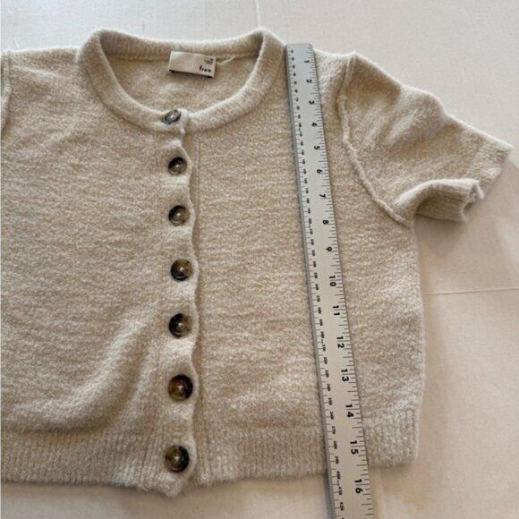 Aritzia Cream Short Sleeve Cardigan - Picture 12 of 14